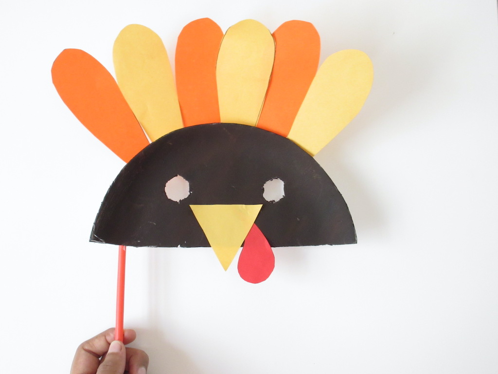 paper plate turkey craft - thanksgiving craft idea for kids