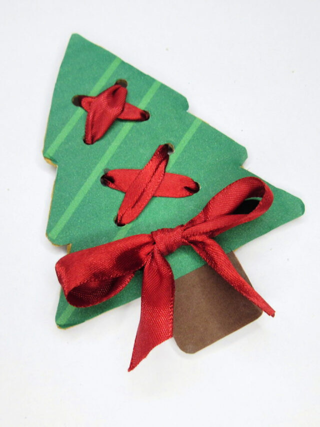 DIY cardboard Christmas tree craft idea for kids story