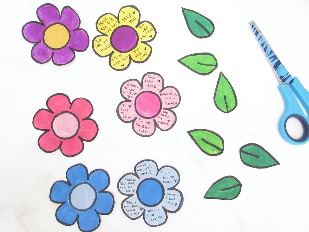 Easy Mother's Day flower craft with love messages for moms(free flower template available)