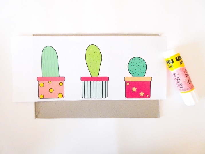 Easy cactus plant craft for pre-schoolers with free cactus template