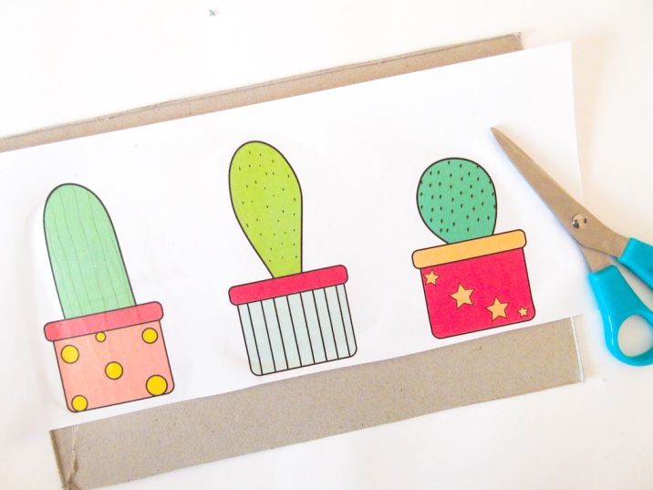 Easy cactus plant craft for pre-schoolers with free cactus template