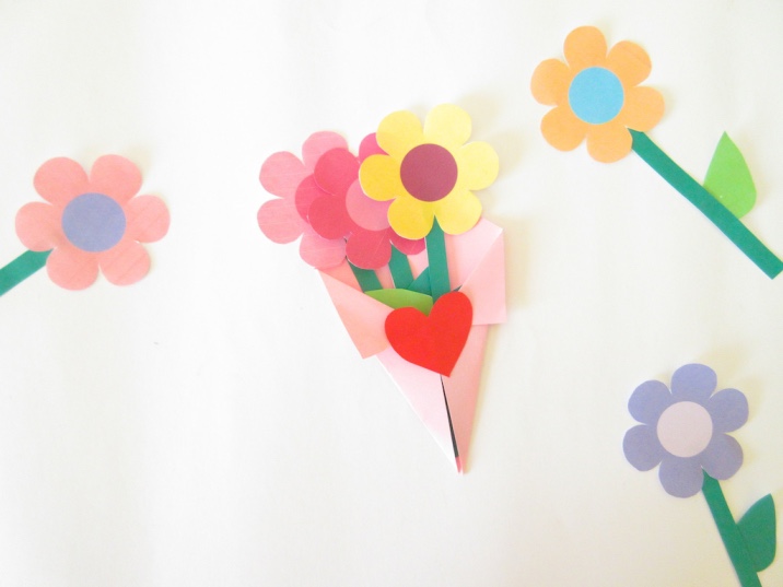 Paper flower bouquet craft for kids step-by-step