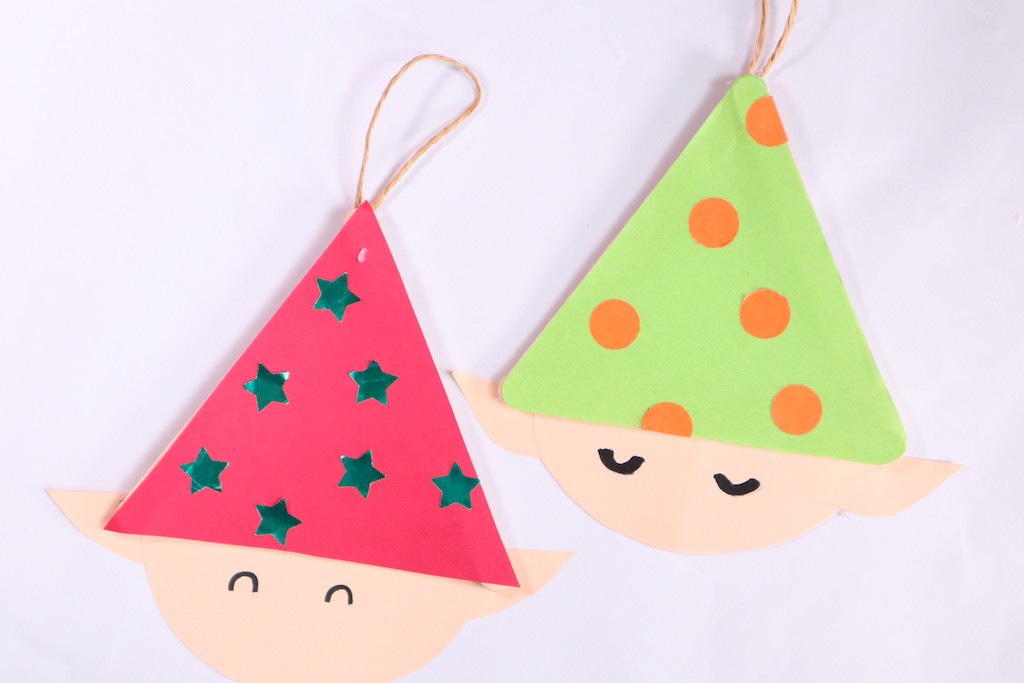 Easy Christmas elf ornament craft for kids using popsicle stick and construction paper 