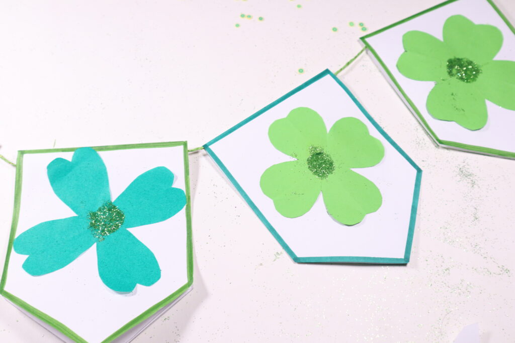 Easy shamrock craft ideas for kids for St. Patrick's Day