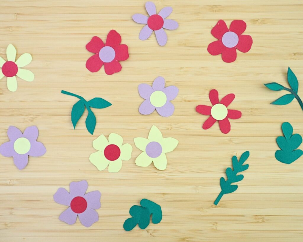 Paper flower crown craft (with free flower crown template)