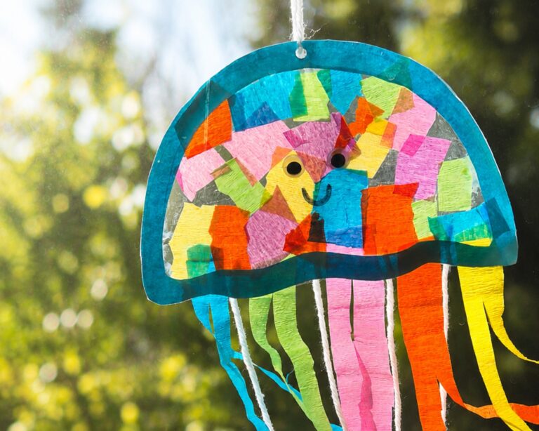 Jellyfish suncatcher craft for kids