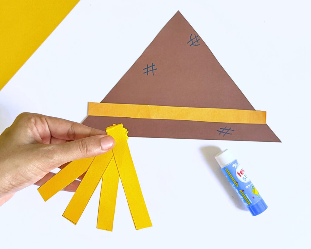 How to Make a Paper Plate Scarecrow step by step