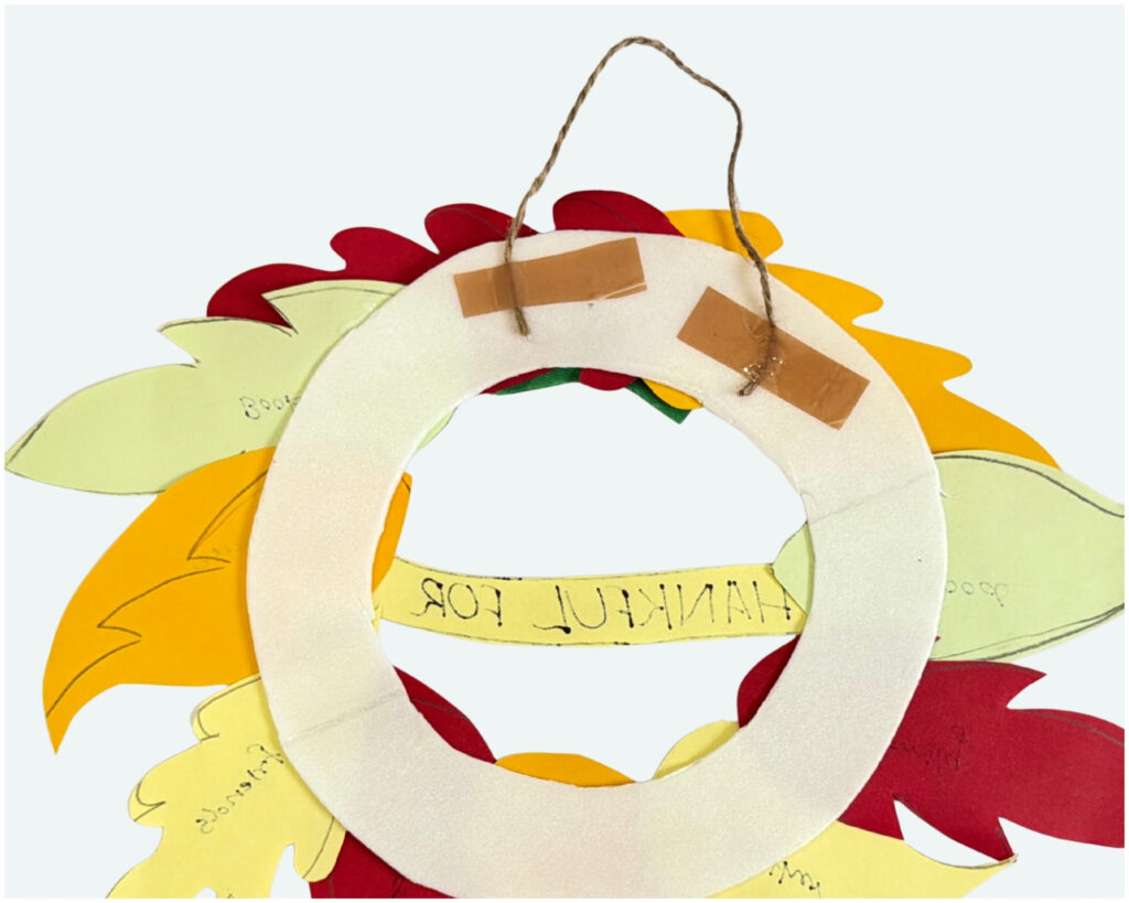 Fall leaf gratitude wreath craft - thanksgiving activity