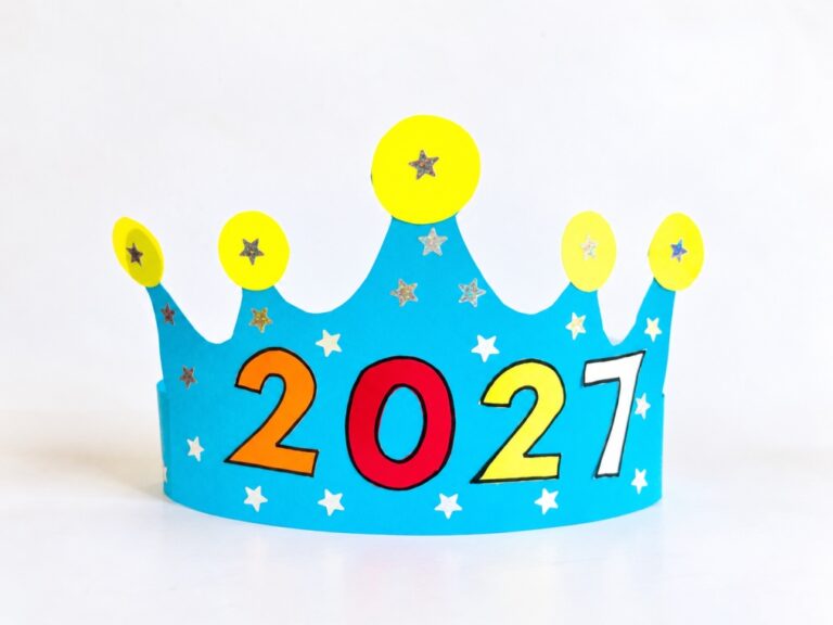 New Year’s Paper Crown Craft for Kids (free template)
